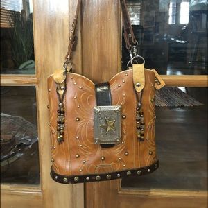 Stagecoach Western Purse.  Like new. Beautiful